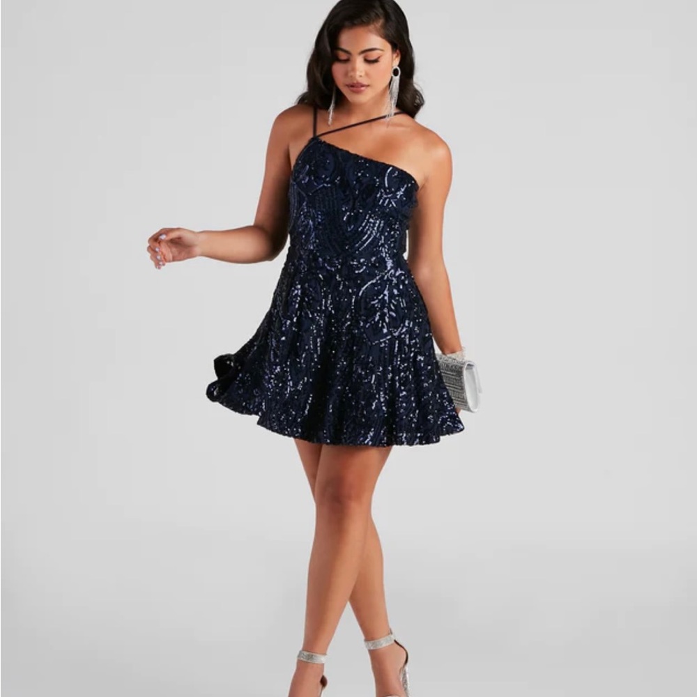 NWT Windsor Eve one shoulder sequin party homecoming dress | size small